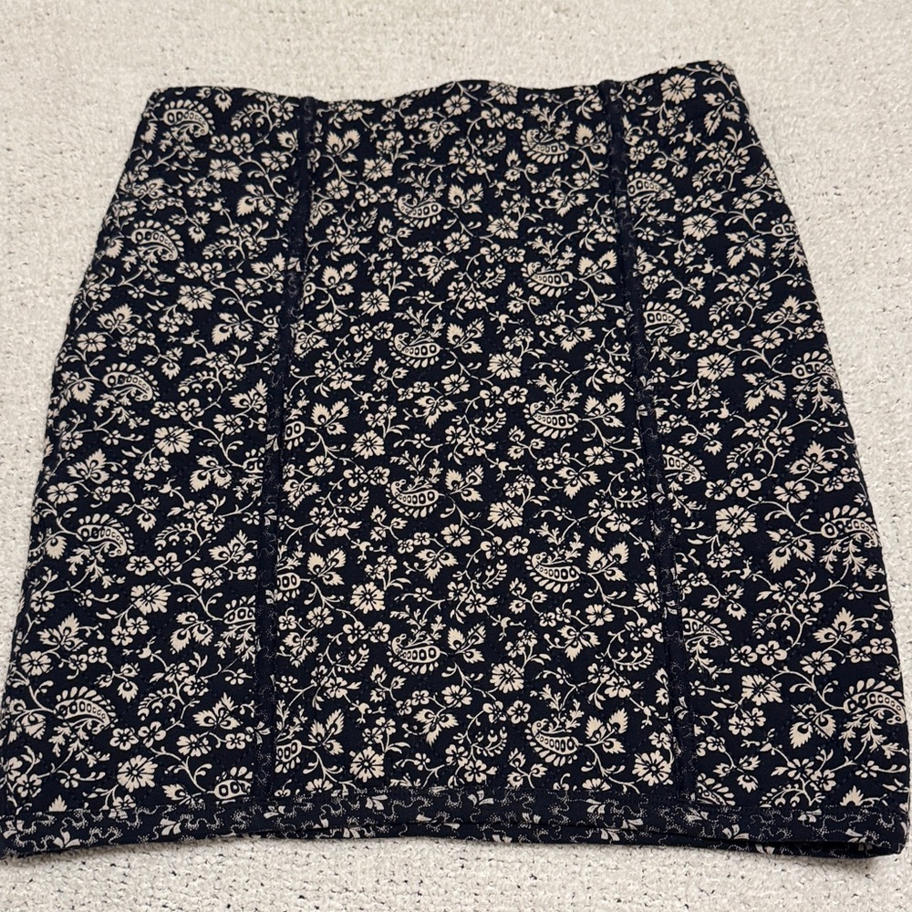 Fat Face Navy and Cream Floral Quilted Pencil Skirt